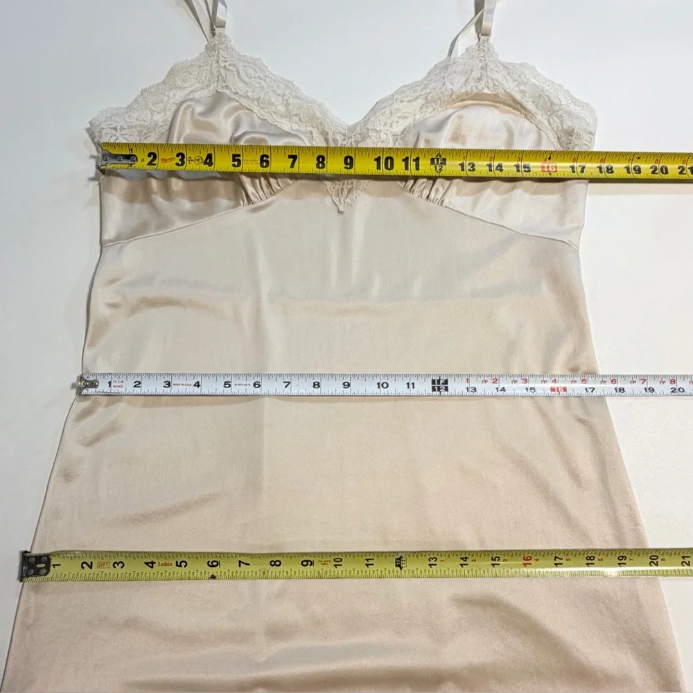 VINTAGE silky nylon lace full dress slip‎ midi chemise lingerie layer beige 70s